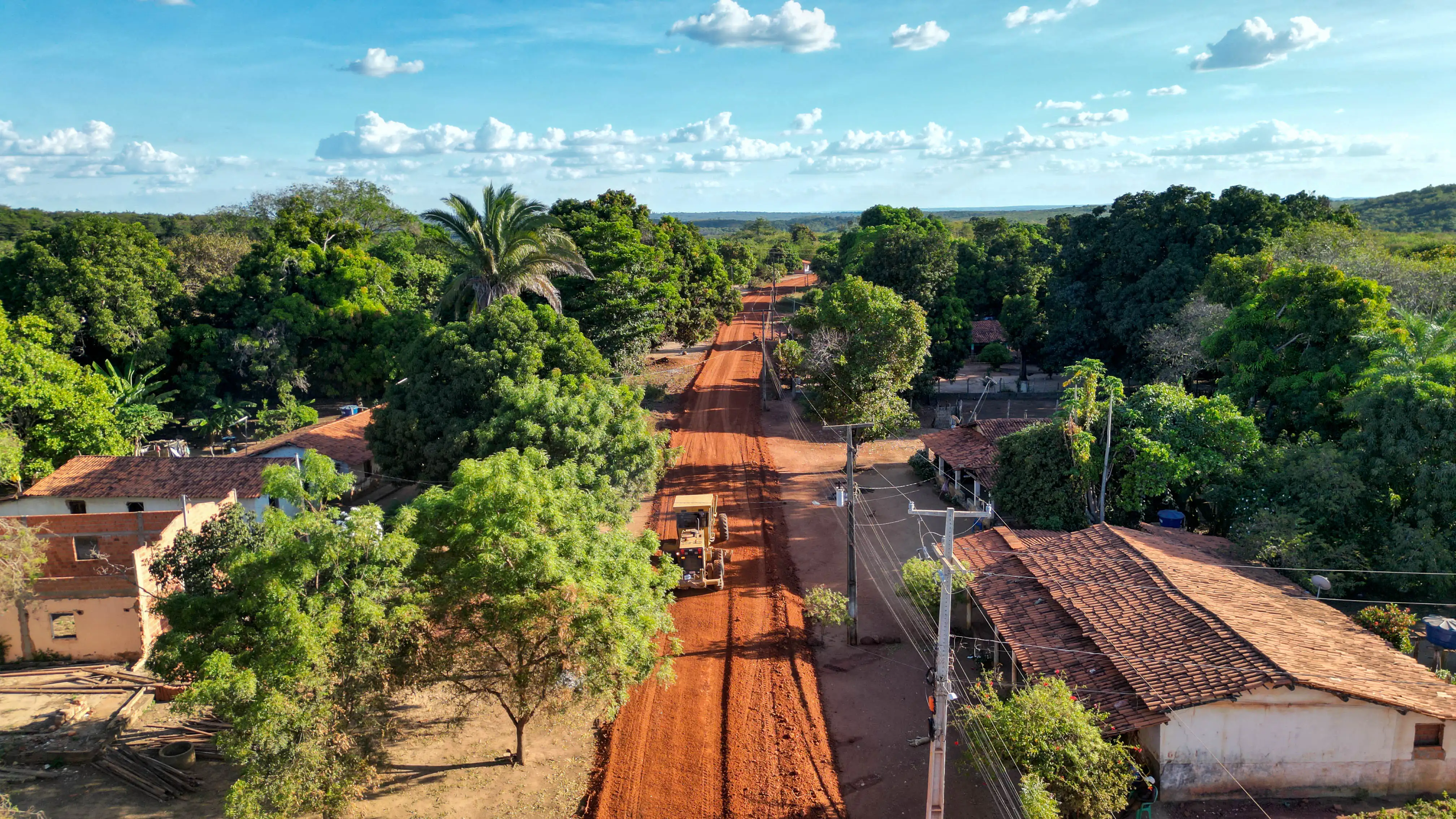 Galeria de imagens - Foto 3 da notícia: Matões segue avançando com recuperação de estradas vicinais e beneficia dezenas de comunidades rurais